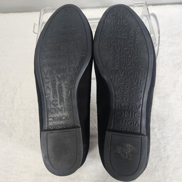 Vionic Elegant Black Embroidered Flats - Picture 5 of 7